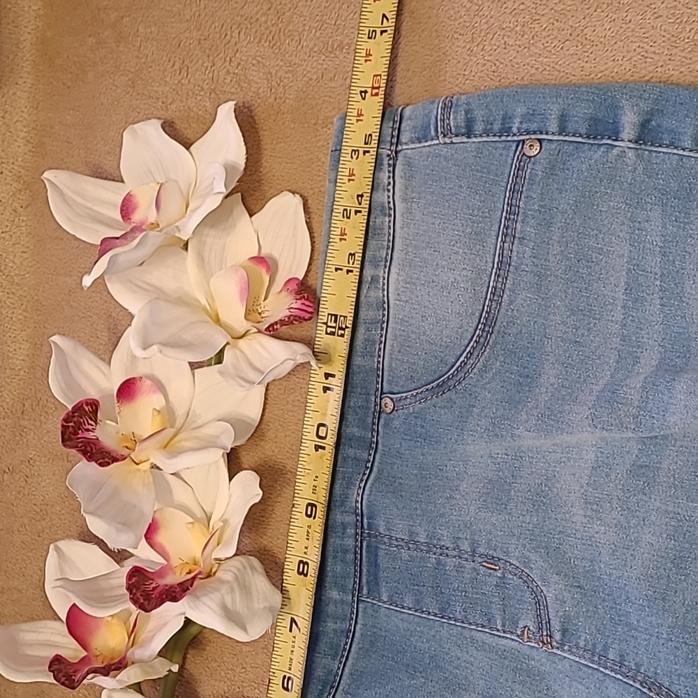 Cropped Jeggings - Picture 8 of 12